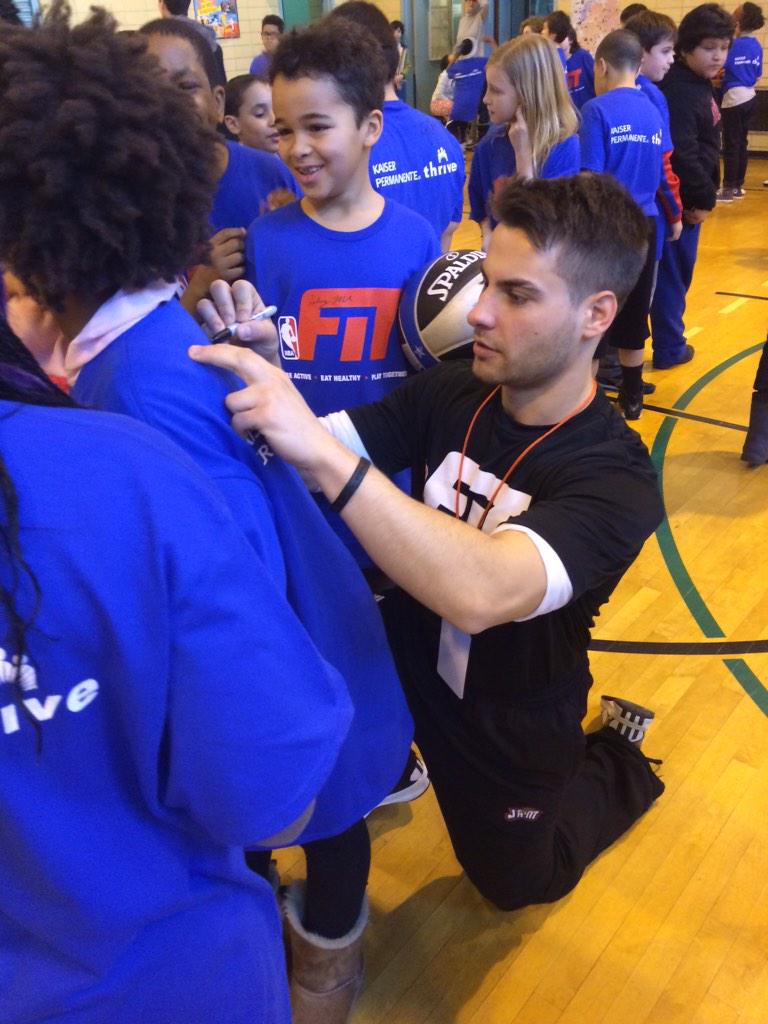 LoAshl3y's tweet image. NBA Fit Friday in Brooklyn! #NBAAllStarNYC 🏀 @Atlantic_Events