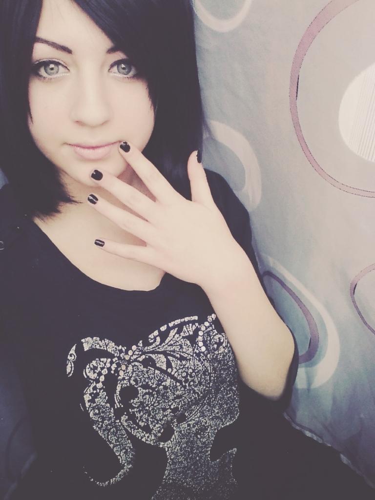 KittyTrankusz's tweet photo. @Yana_Wolfe szeret szeret.♥♥ http://t.co/BGHRshRArk