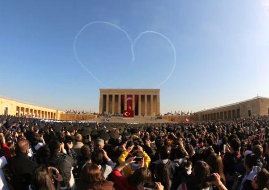 Bu VATAN sahipsiz değil! 
#GülümseTürkiyeVatandaBirleştik