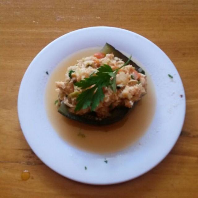 Djulye_'s tweet image. Beringela recheada.
Tá no detox semanal! 
Peça o seu pelo whatsapp 99221548 😉 #AmidoResistente #alimentaçãoFunciona…