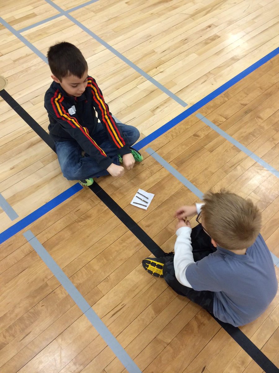 grade4graminia's tweet photo. Great morning with @TJSkalski learning Traditional First Nations Games.Very cool experience for our grade 4's #psd70 http://t.co/PbbsA8fzXc