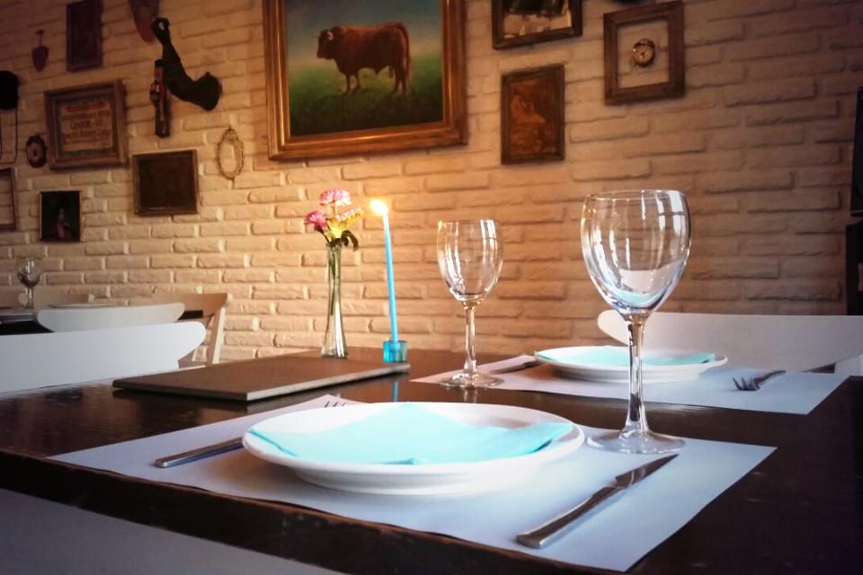 RetintoLounge's tweet photo. Todo listo xa mañana, reserva tu mesa. http://t.co/ws0b3MD1WE