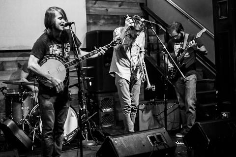 KUTX 98.9 tweet media