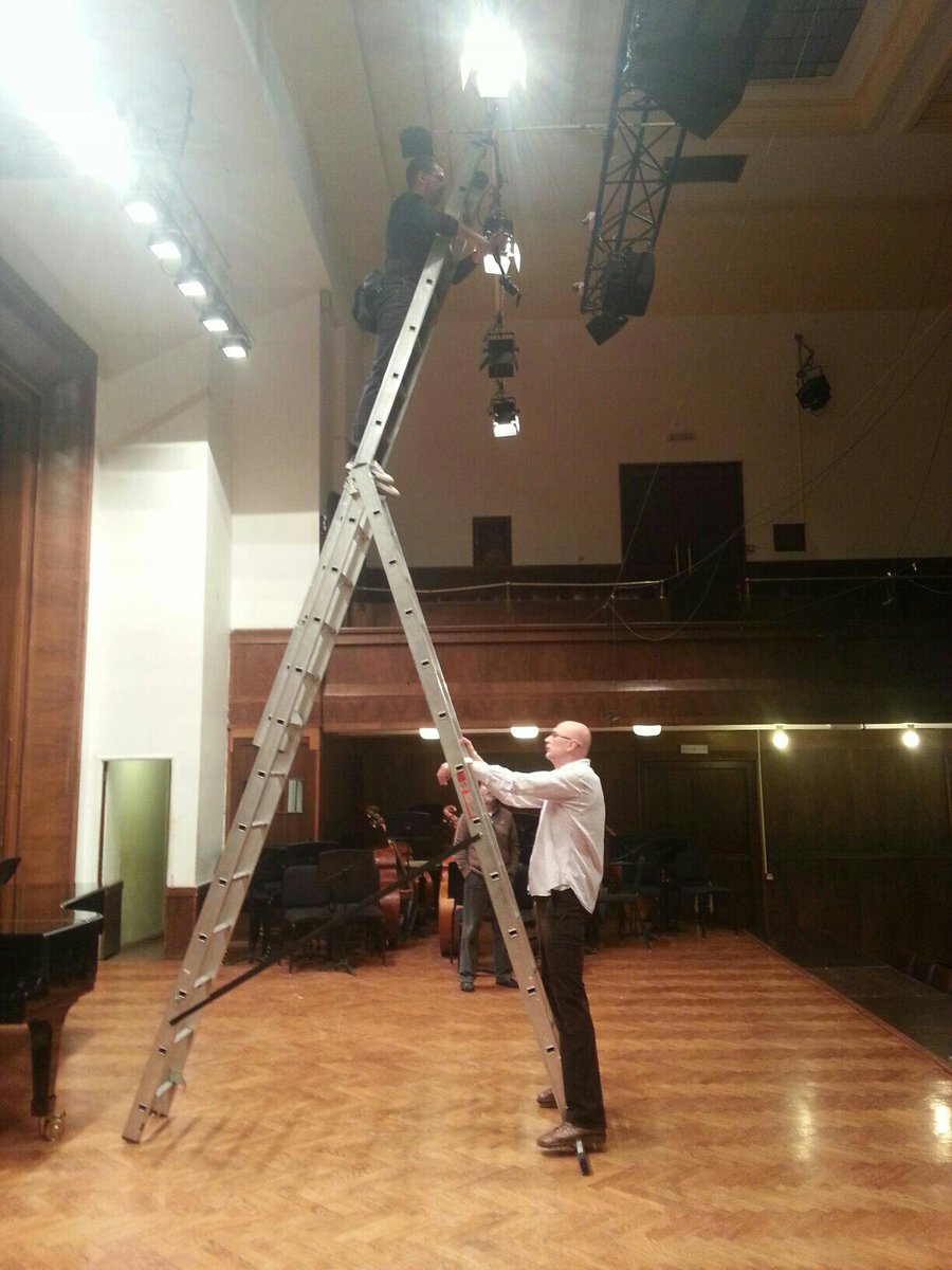 BGFilharmonija's tweet photo. Fotograf &amp; avanturista #petkomu8 #ratimir http://t.co/qgc8UNEdyq