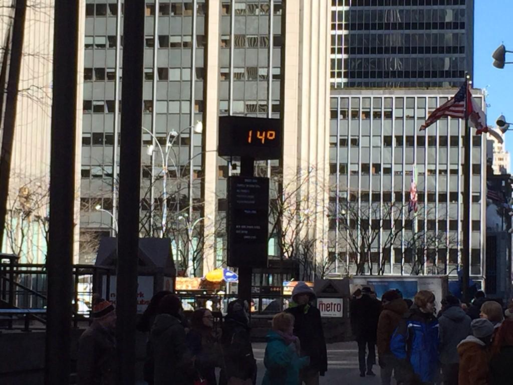 GretchenCarlson's tweet image. This is #TheRealStory tdy! It's frickin' cold for NY! #deepfreeze #reallycold