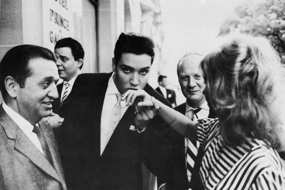 impossiblecool's tweet photo. Presley in Paris, 1959. #ICStyles http://t.co/ApwqLdi49R