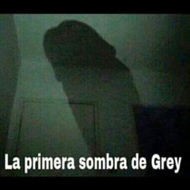 Alex_torres93's tweet photo. #laprimersombragrey http://t.co/6cE5e7N3LS
