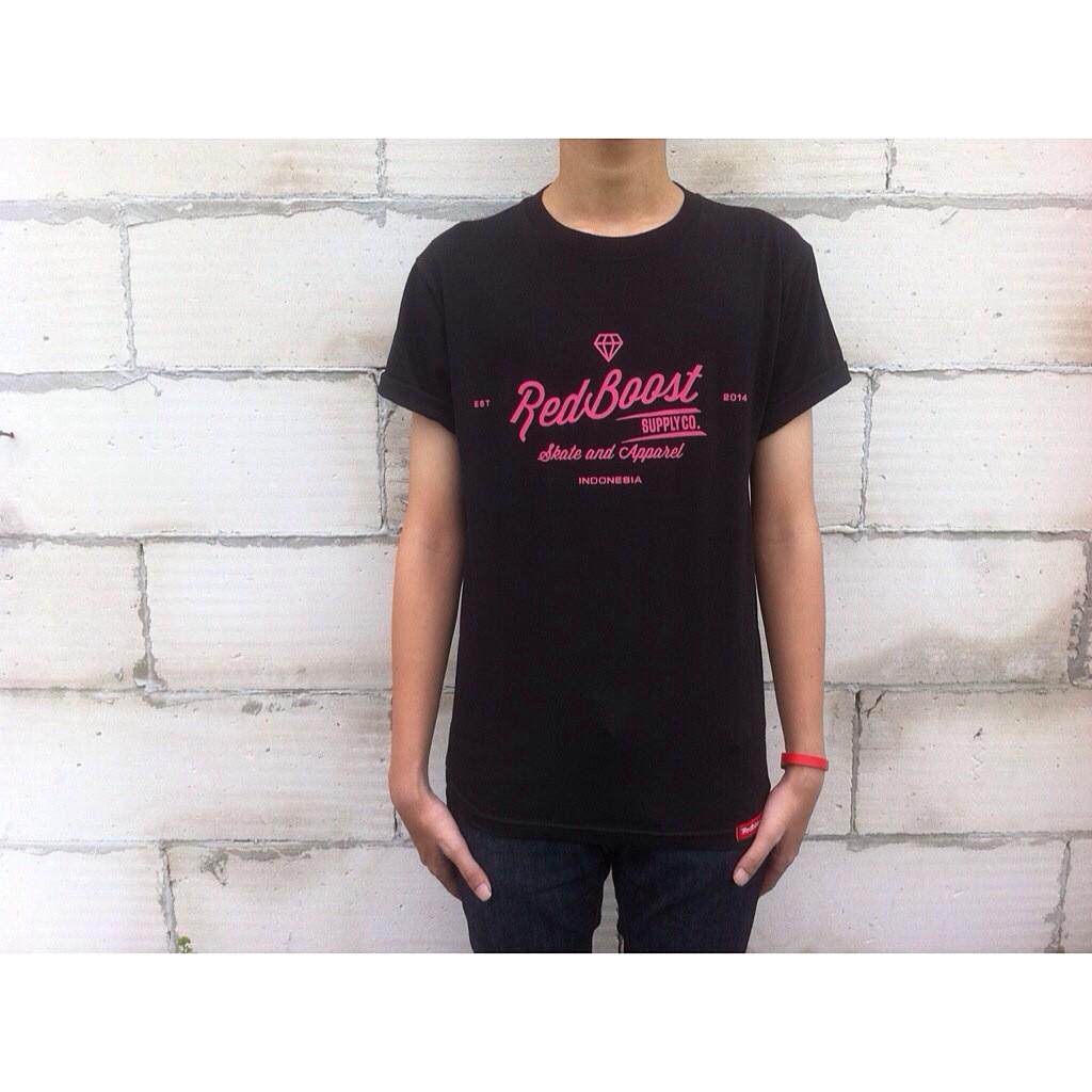 BLACK TYPO #Tshirt IDR 100K Size : M - L #redboostsupply