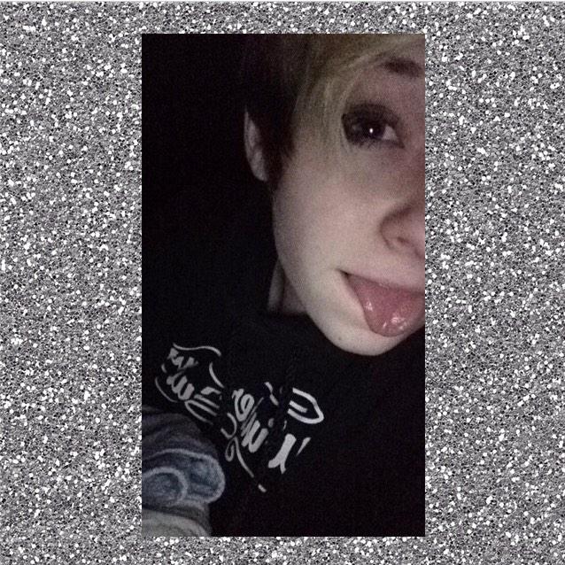 _Psychoticbxtch's tweet photo. Aye 😂✌️ http://t.co/YmOXl5b9bh
