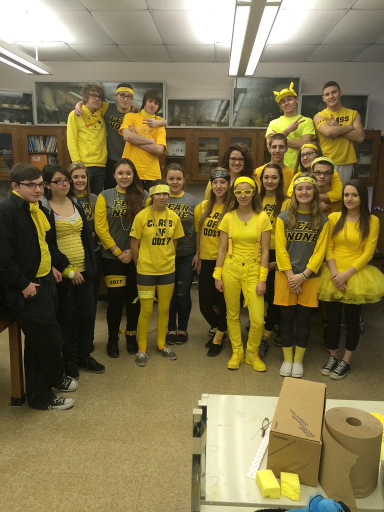 MrsArmstrongSLC's tweet photo. Mellow yellow. #colorwars #periodfour http://t.co/XJnK1nErXM