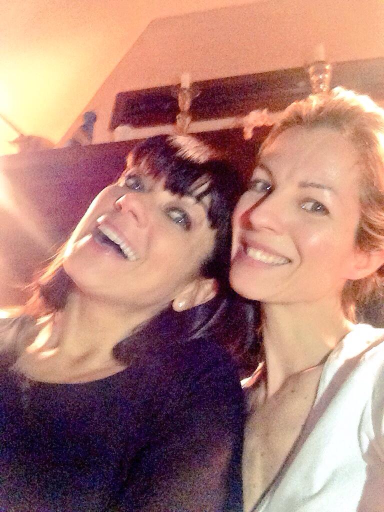analauraribas6's tweet image. "@robertaruiu: #gruppodascolto #sanremo2015 #lampoonfriends @analauraribas6 http://t.co/a2hKebUwA9" (eccociiii #Sanremo )