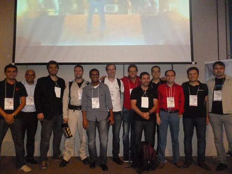 landersongomes's tweet image. Pra encerrar a #DelphiWeek ... o time o qual tive o prazer de dividir um dia de minha vida! Obrigado rapazes!