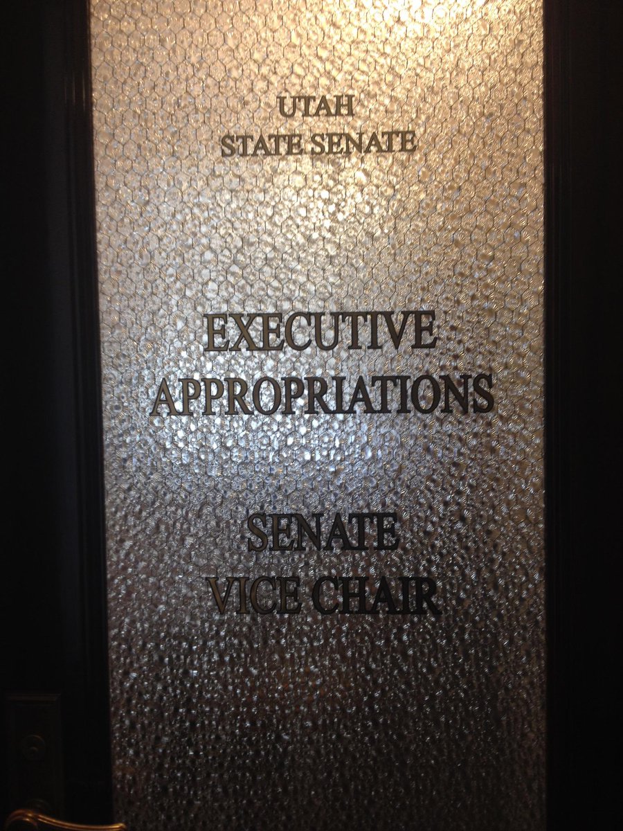 Considering all the issues I deal with, just scratch out everything on my door in the #utsen and leave "vice" #utpol