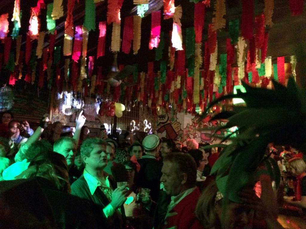 Gezelligheid bij de kroegentocht!