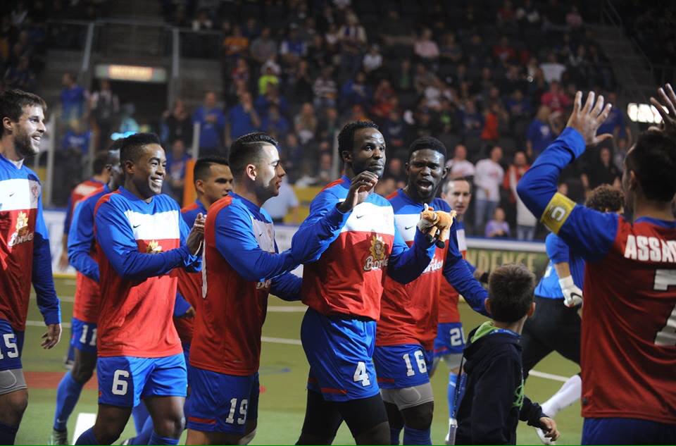 LosComets's tweet photo. La cita es mañana en el @IndEventsCtr a las 7pm! Los #Comets reciben a @TulsaProSoccer. Transmisión: @GoLiveSportCast http://t.co/P6bGUxFfUT