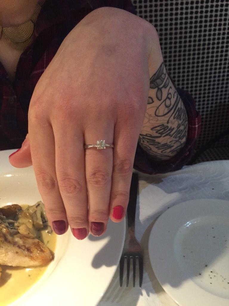 chicoblack1875's tweet photo. Meant to tell my followers I got engaged to the lovely @rowrowx  last night. That and a hibs win today... #special http://t.co/PusGLTa5Ta