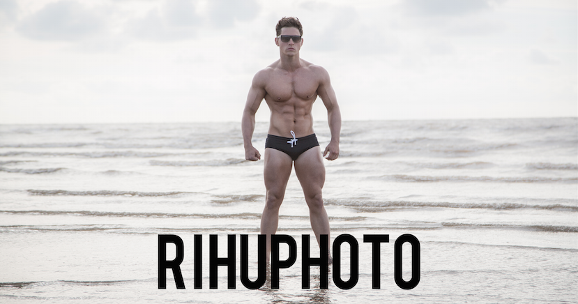 RiHuPhoto's tweet photo. Who's looking forward to the summer to hit the #beacheach #iamrihu http://t.co/wsLngubaPZ