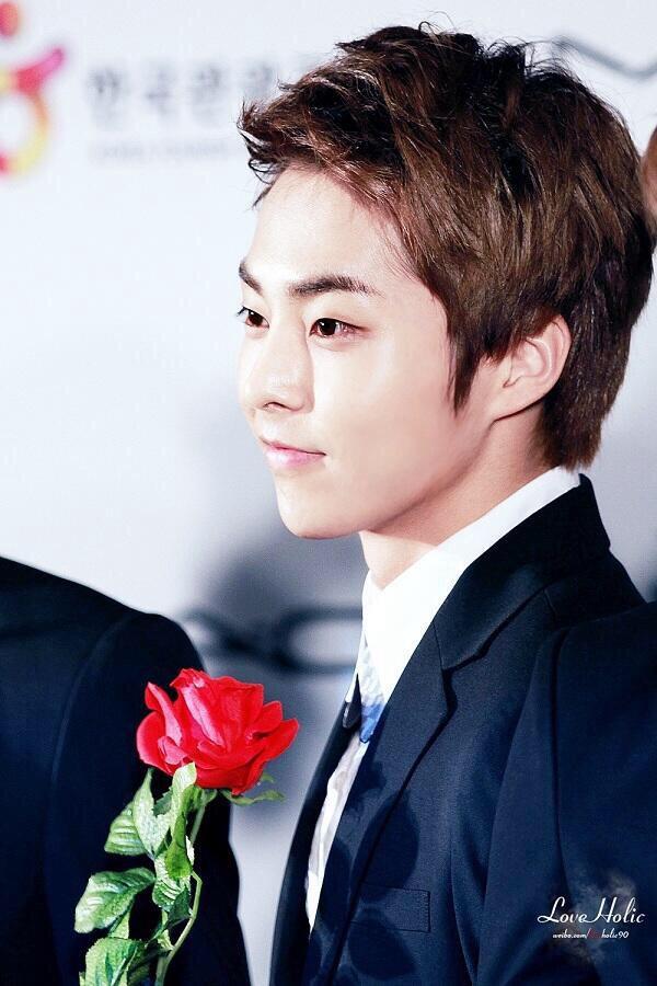 XiuminThailand's tweet photo. Happy Valentine's Day 🌹🍫 #>.<# ❤️💕💞💘
photos cr:on pic >.<!! http://t.co/ldsrZhLzsh