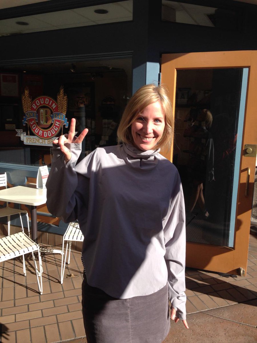 roadiewrap's tweet image. #roadiewrap#lunch#hiding from the sun