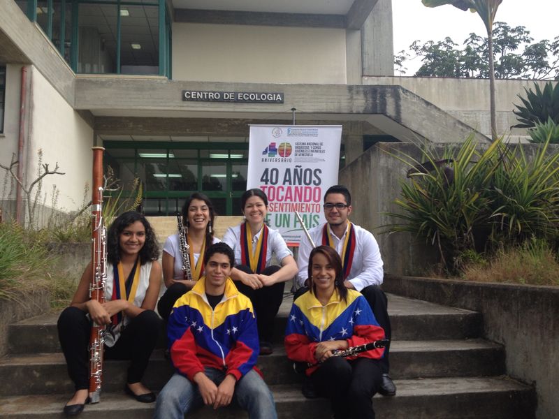 4_PM_'s tweet photo. Centro de ecología @elsistema @NclSanantonio #elsistemacumple40 http://t.co/OGVrMsQsld