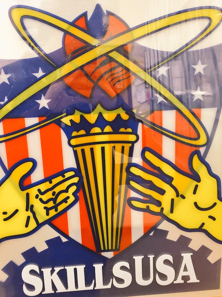 SmithIncLLC's tweet image. SkillsUSA members working hard to earn money for our state competition!