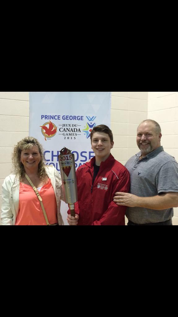 myles_mattila12's tweet photo. Gonna be a great start to the Canada Winter Games #2015TorchRelay http://t.co/Cvq6iI68C0