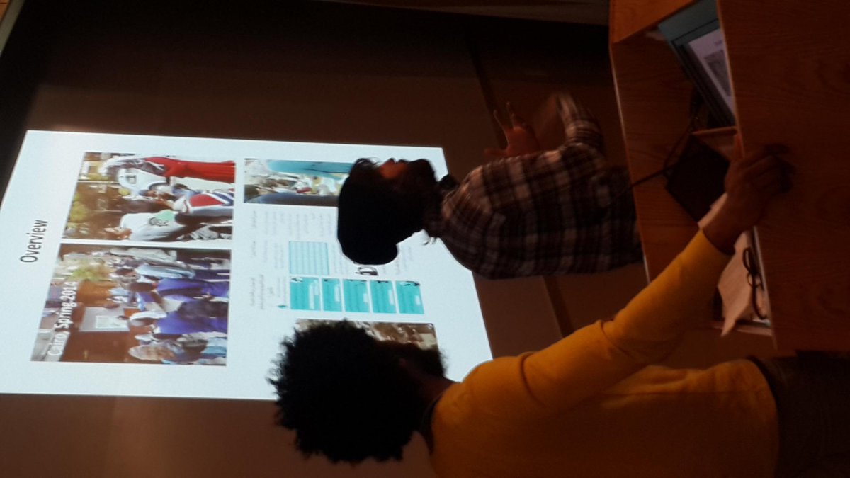 JeffKaplan88's tweet image. @EcoCityBuilder present their water flow mapping challenge at #IDHack2015 for #Medellin #Colombia