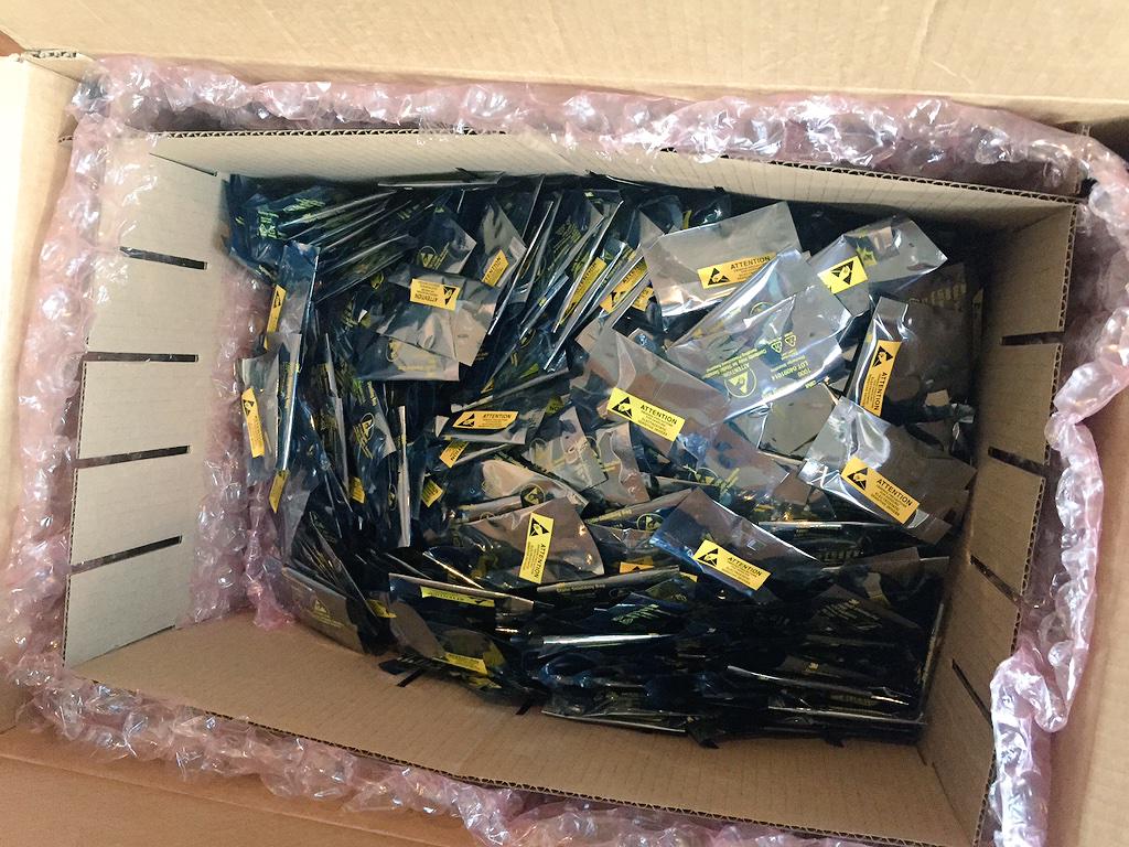 loopd's tweet photo. Take a look at our first 500 #LoopdBadges! #sxsw #order #pcb #hardware http://t.co/YtGyGeq4m0