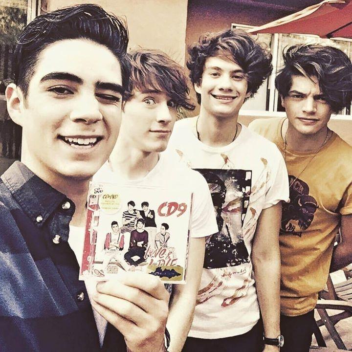 coderforever110's tweet image. ❤
