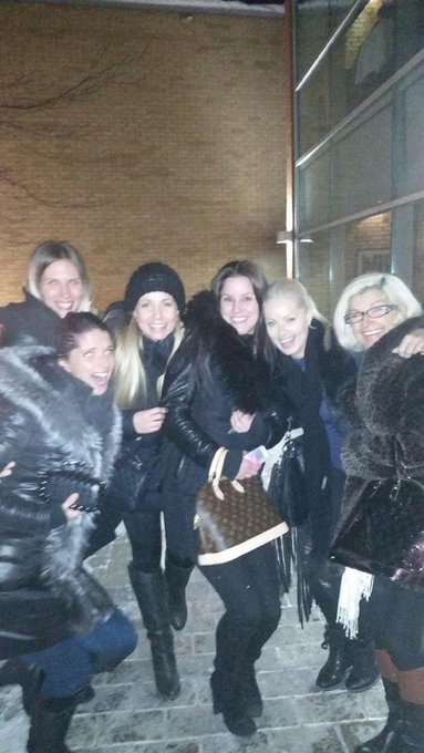 Night is young!! I missed my girls!!!! ☺️😁 #Montreal http://t.co/wK2csyhA1J<a href="/tag/montreal"class="tags">#Montreal</a>