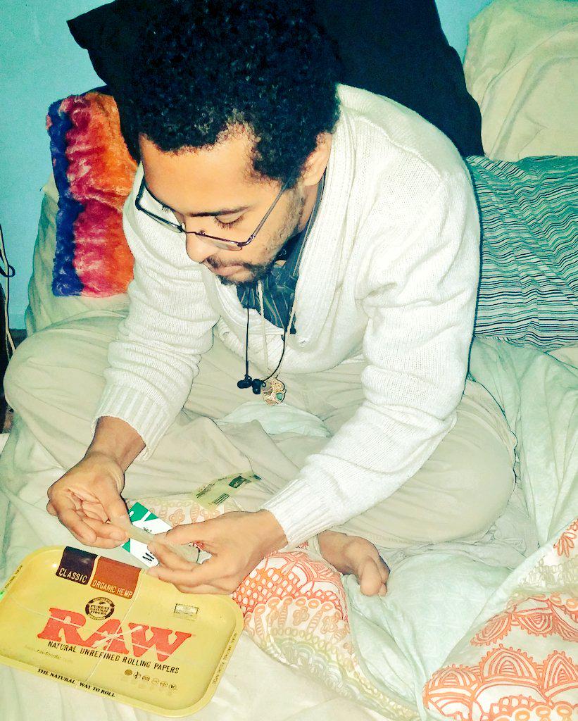 Mental_Recess's tweet image. #GoalsFor2015
1. Stay low-key
2. Stay sleazy 
3. Learn from past mistakes
4. Keep on keeping on
5. Keep her happy