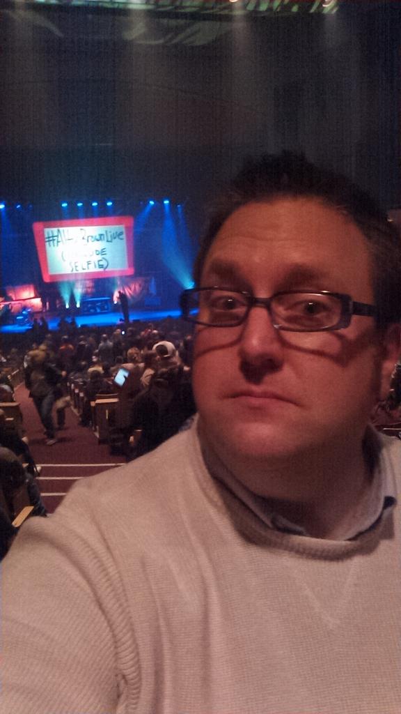 gradke's tweet photo. So, does your wife get as jealous of Giada as mine does? #altonbrownlive http://t.co/tFdlbH9W38