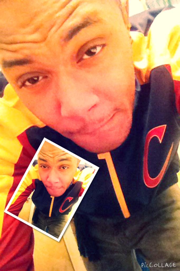 ISuckAMean1's tweet photo. Bday in 2 hours the turn up is real http://t.co/XDJyHWy8ld