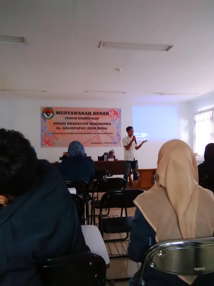 ABABEMers's tweet photo. musyawarah besar Bem se-Balikpapan di @Bem_Poltekba http://t.co/0HIOqfJugH