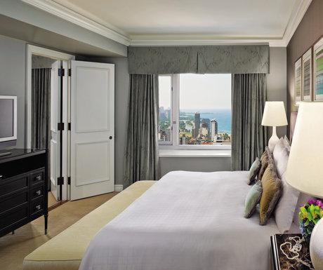 luxurytravel's tweet image. Chicago’s top three hotels for luxurious fun on the Magnificent Mile bit.ly/173ge2C
