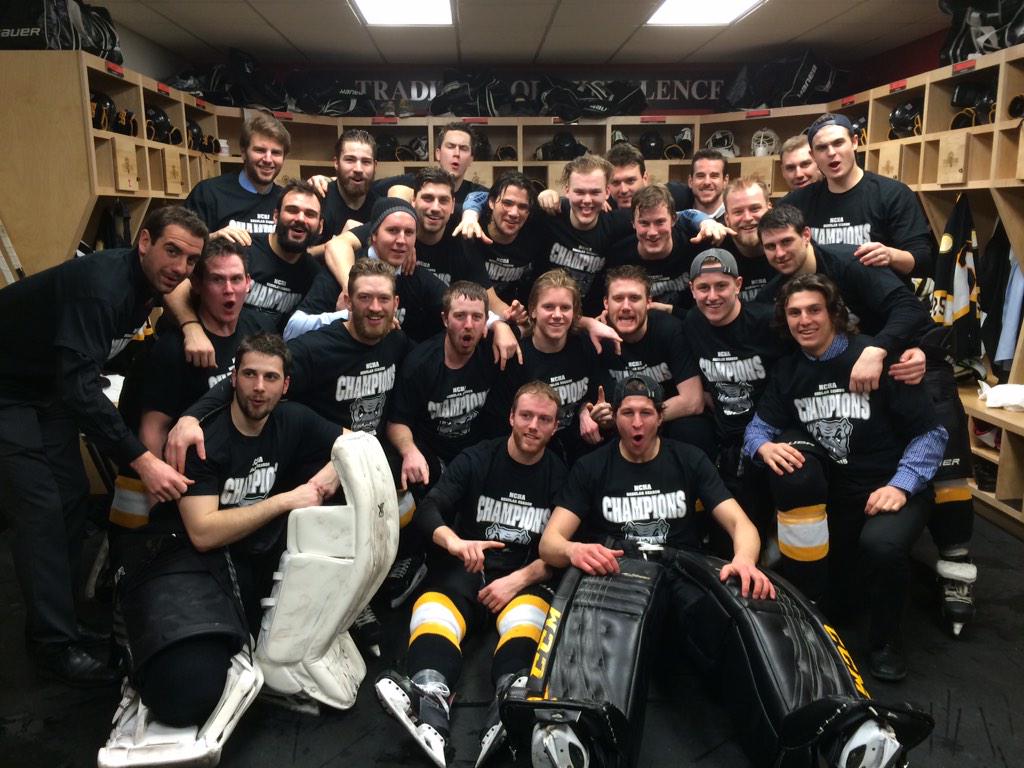 ACbulldoghockey's tweet photo. Champs! http://t.co/IsC9Qg3gtK