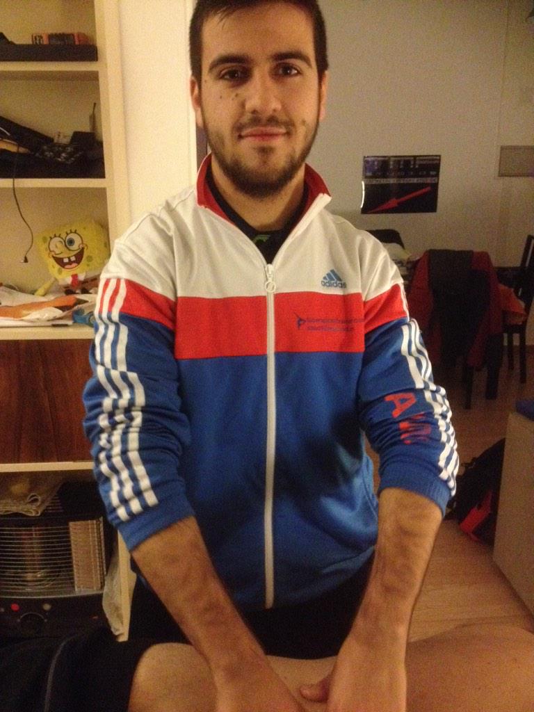 Dolor lumbar? Prueba los masajes de nuestro fisio a domicilio <a href="/TUPRSONALTRAINR/">TU PERSONAL TRAINER</a> <a href="/PT_PacoRuiz/">Francisco Ruiz </a> #salud #fisioterapia