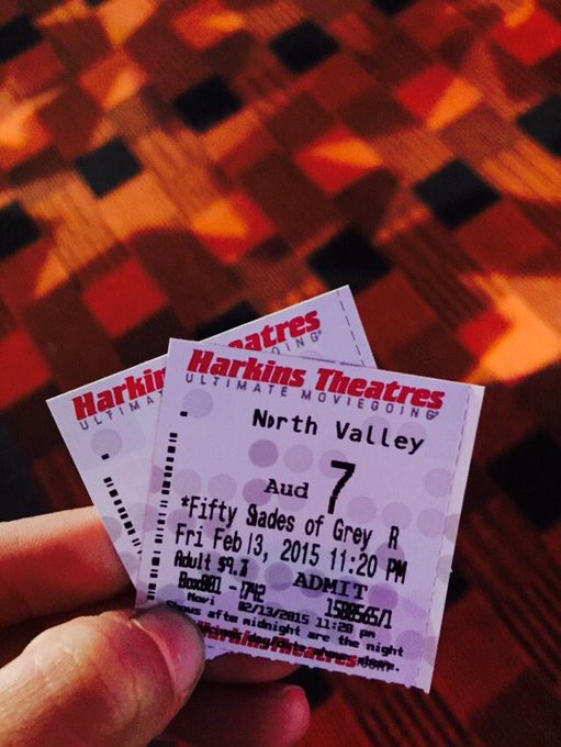 This is how I'm spending my night!! #50ShadesOfGrey http://t.co/fu9TRYZRkP<a href="/tag/50shadesofgrey"class="tags">#50ShadesOfGrey</a>
