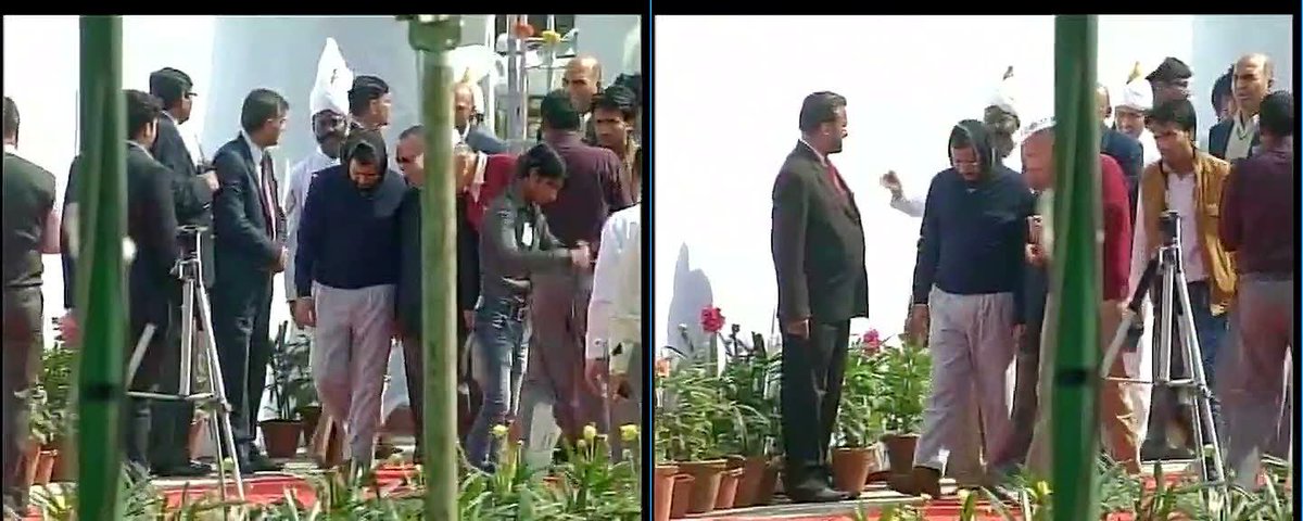 View image on Twitter