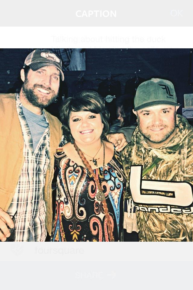Anjhutch's tweet photo. How about hitting the duck blind?with @LeithLoftin @ChadBelding You gonna be ready @heathhutchins? http://t.co/srHvuI4qAZ