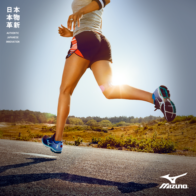 MizunoTurkiye's tweet image. Doğayla adım adım bütünleşmeye hazır mısın? #Mizuno Wave Rider 18 ile durma koş!
#WaveTechnology #NewSeason