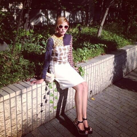 2012-11-08
  
KENZOのトップスが個性的！気に入ったらRT☆彡