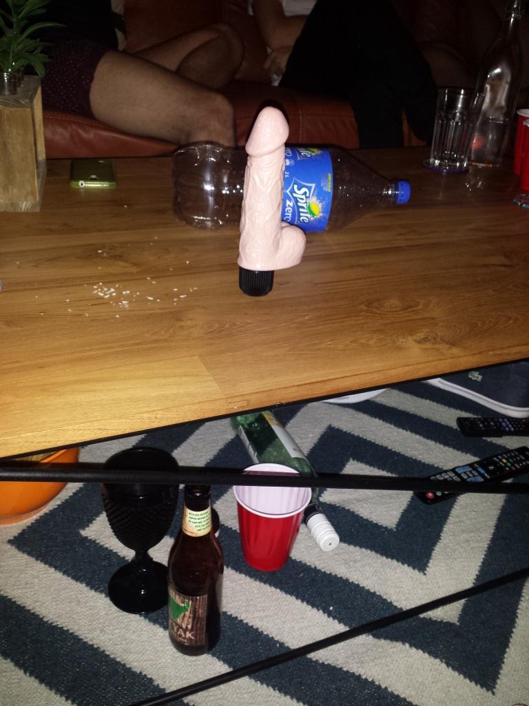 MaxxxUnicorn's tweet photo. Why is this spinning around on my coffee table #gaymesnight #WhyImSingle #FML #spinthebottle http://t.co/QcFWr1c4iO