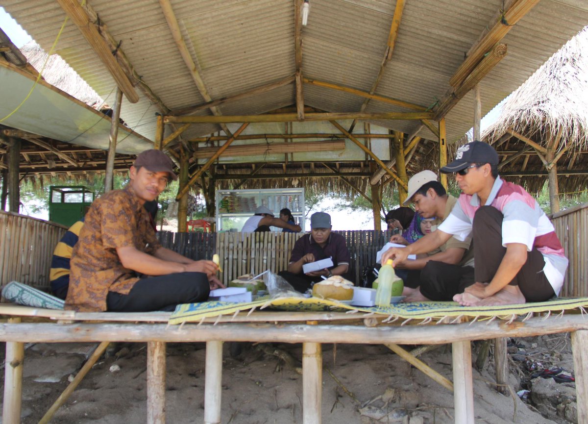 LePs_SWIBHA's tweet photo. Plesir dan Pulang .............................................. http://t.co/yTdgRu6gqO
