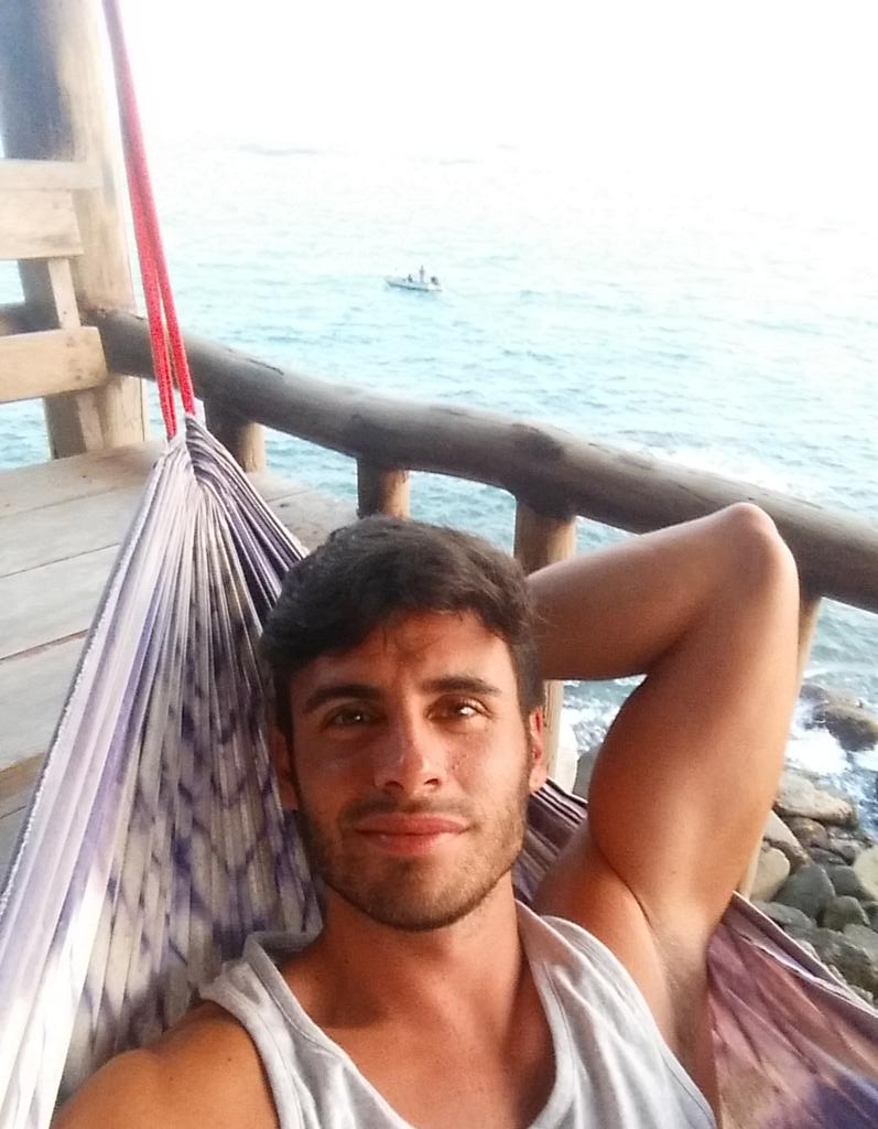 MojitooPiconCF's tweet photo. "@NoelBayarri: Última siesta y último atardecer desde mi hamaca de Kho Phangan... http://t.co/km54rjXbDa" 😍😍😍