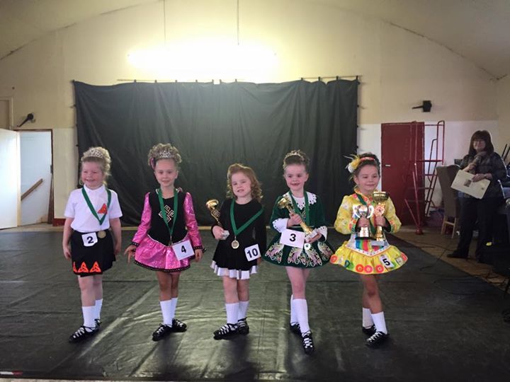 kellyhendrysch's tweet photo. Under 6 Special Prem Champion 😝 http://t.co/1TqBd0yDHb http://t.co/pMgLLVYNAP