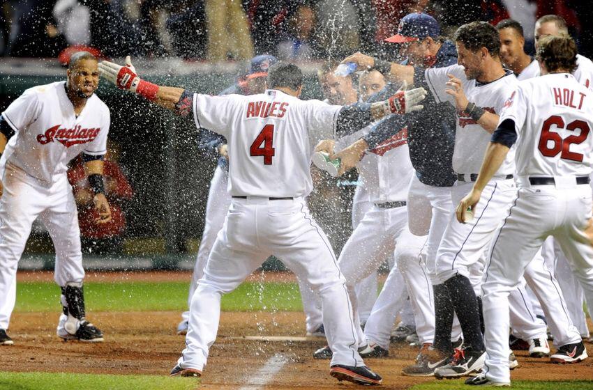 Monte_Colorman's tweet photo. 4 days 'til pitchers & catchers report!
#WaitTillNextYear
#Is2015NextYear
#TeamNoPantski
#HandsomeMike
@Themikeaviles http://t.co/x1ERXdneGY