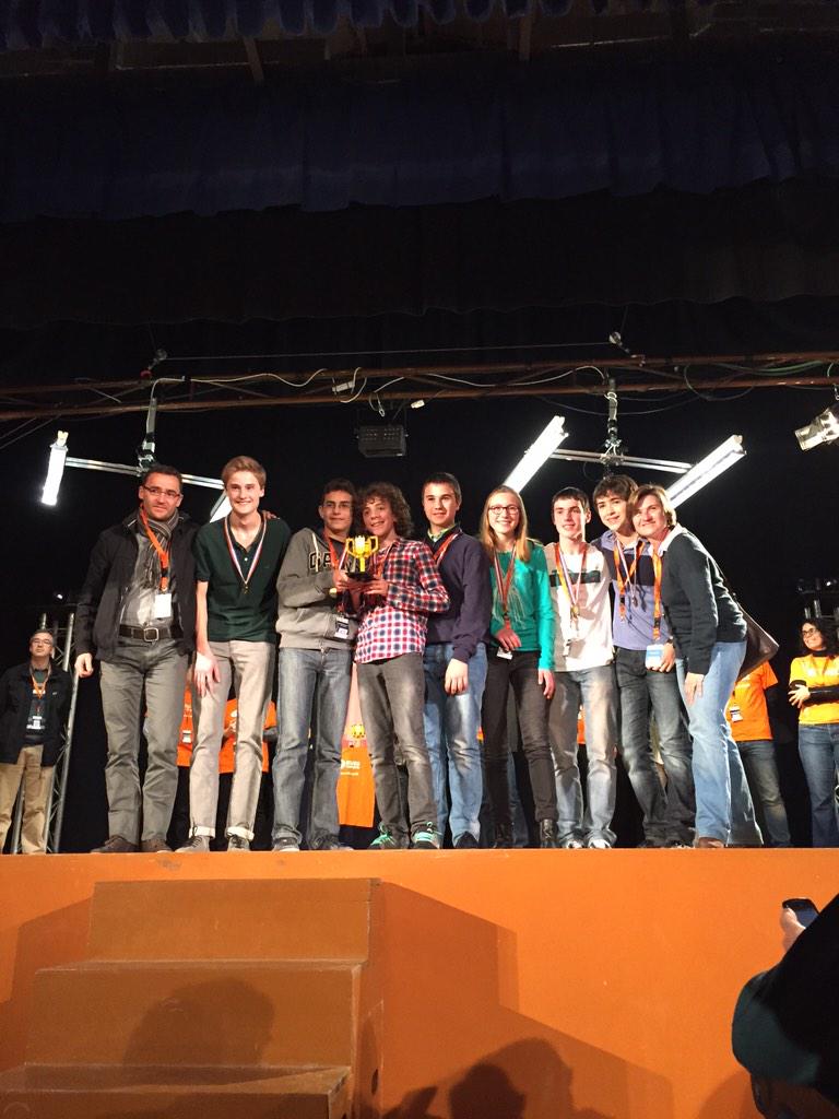 FLLBCN_EUSS's tweet photo. Premi BCN Press a la presentació: #Molecools! #FLLBCN http://t.co/4AE1MY8Co8