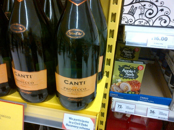 BournemouthJoJo's tweet image. I need to start buying this prosecco! #twicethesize #evenmorebubbles