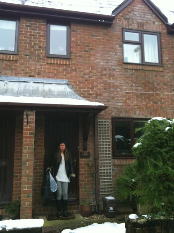 PhoebeAnnabel's tweet image. Miss you xxxx #stalkingyourhouse #hijudy